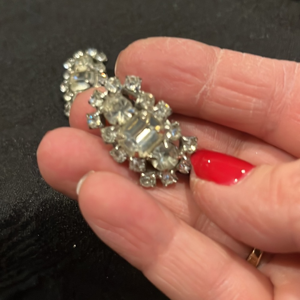 ❌sold show❌Beautiful vintage Clip on rhinestone earrings - Picture 2 of 4